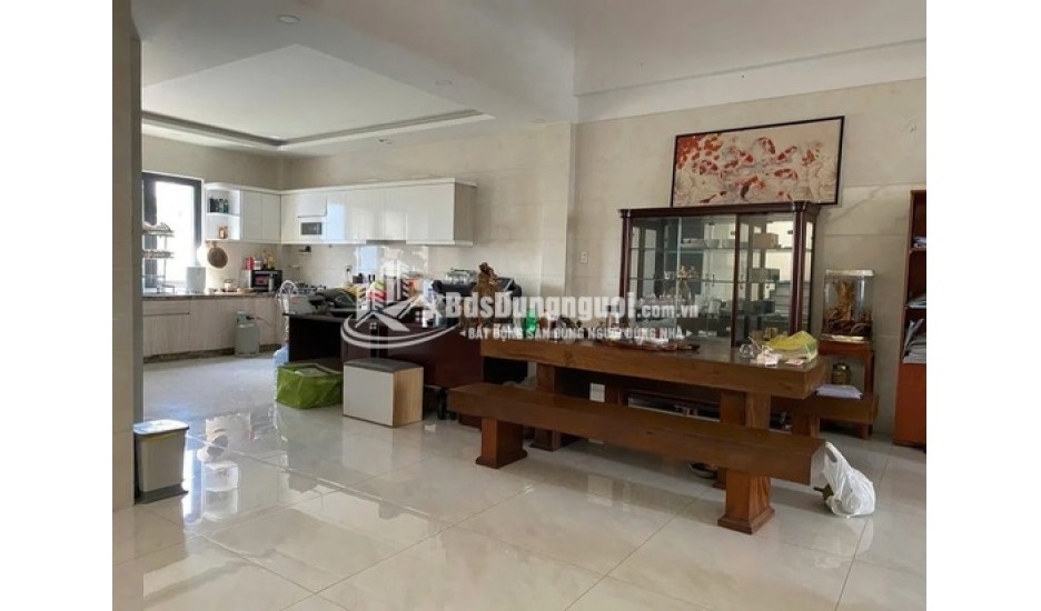 BÁN BIỆT THỰ BÌNH CHÁNH CŨ, DT 162,4M2 NHÀ 4 TẦNG SÂN THƯỢNG SỔ HỒNG RIÊNG 22.5 TỶ